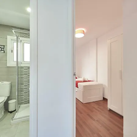 Apartment Sea & Pool 2 *
